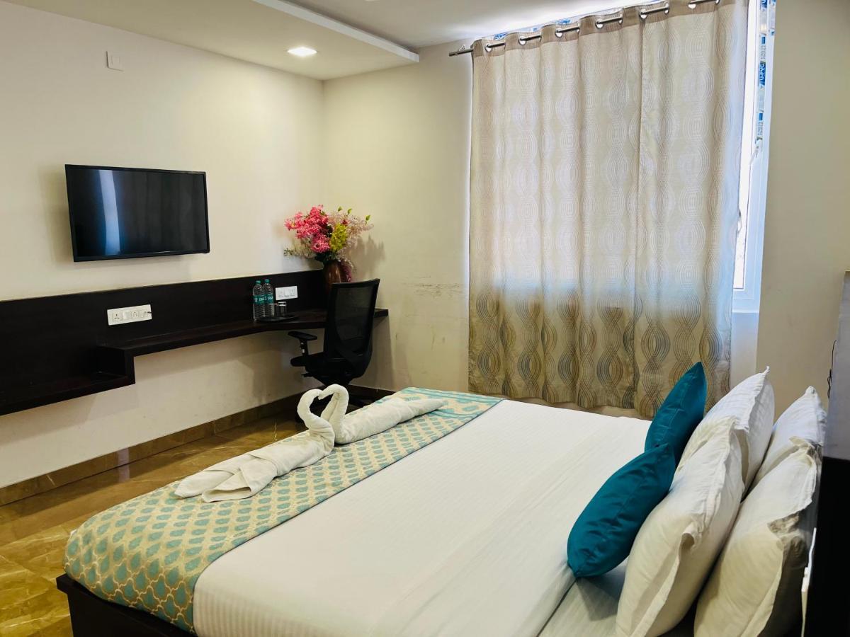 Hotel Elite By Signature Group Hyderabad Exterior photo